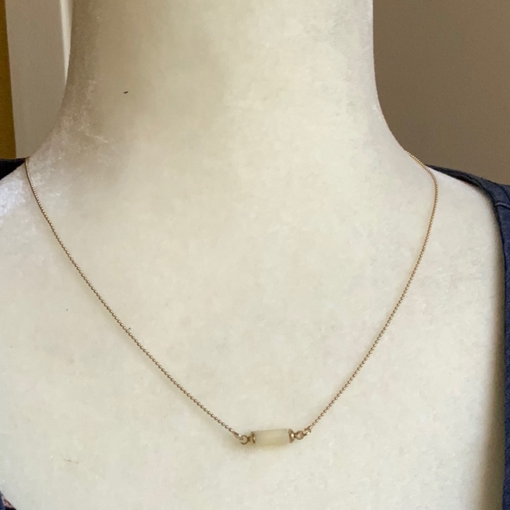 TuVous dainty necklace